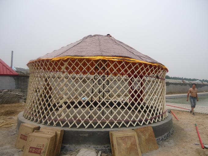 Het aangepaste Mongoolse Yurt-Dak van Pool van het Tentbamboe met 12 - 52 Vierkante Meters