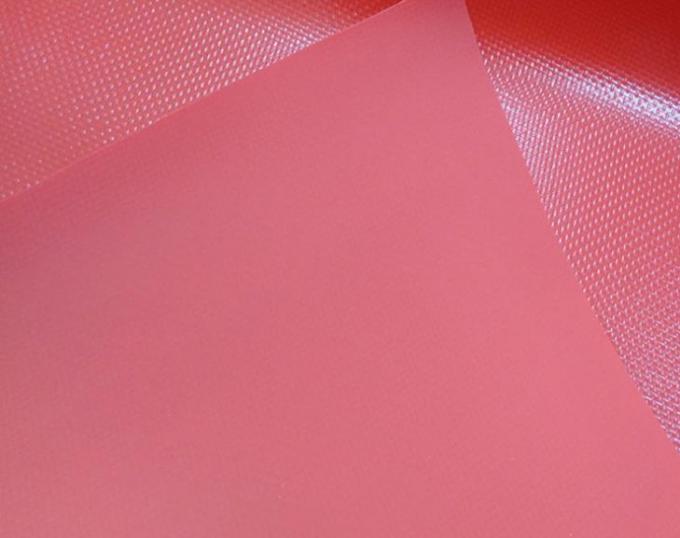 De rode pvc Met een laag bedekte Scheur Bestand 650gsm 1000d*1000d 20*20 van het Polyestergeteerde zeildoek